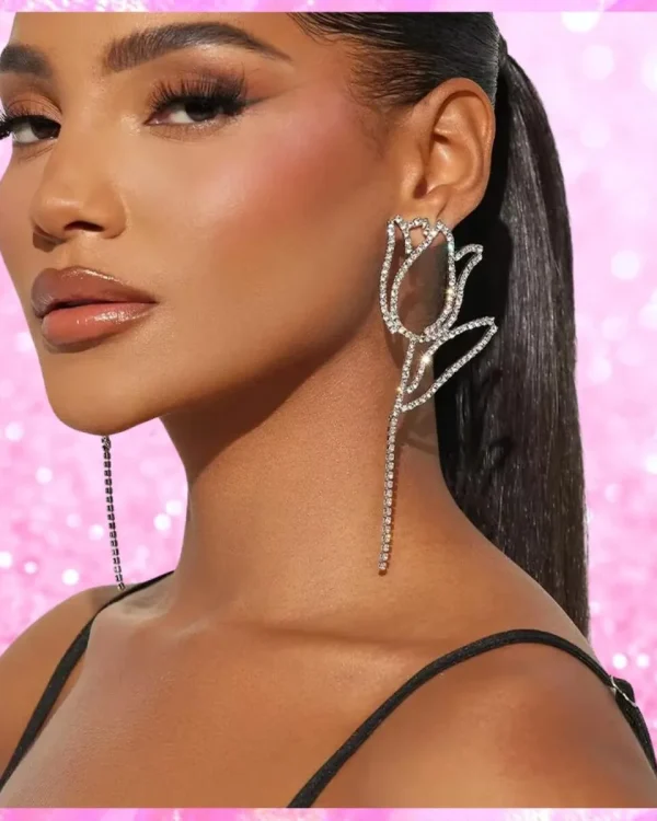 Rhinestones Dangling Rose Earrings