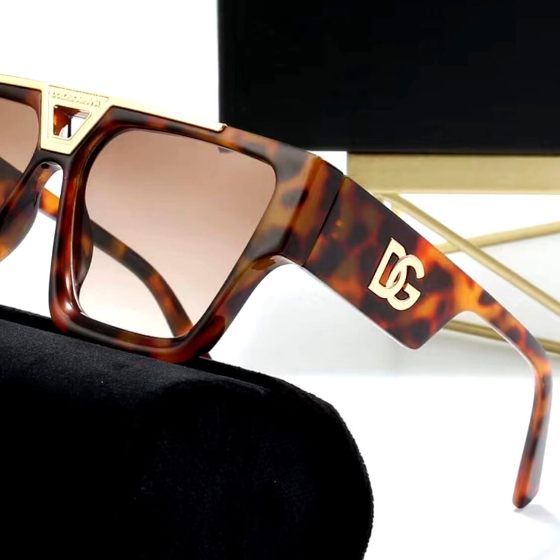 Designer Gold Accent UV Sunglasses Tortoise