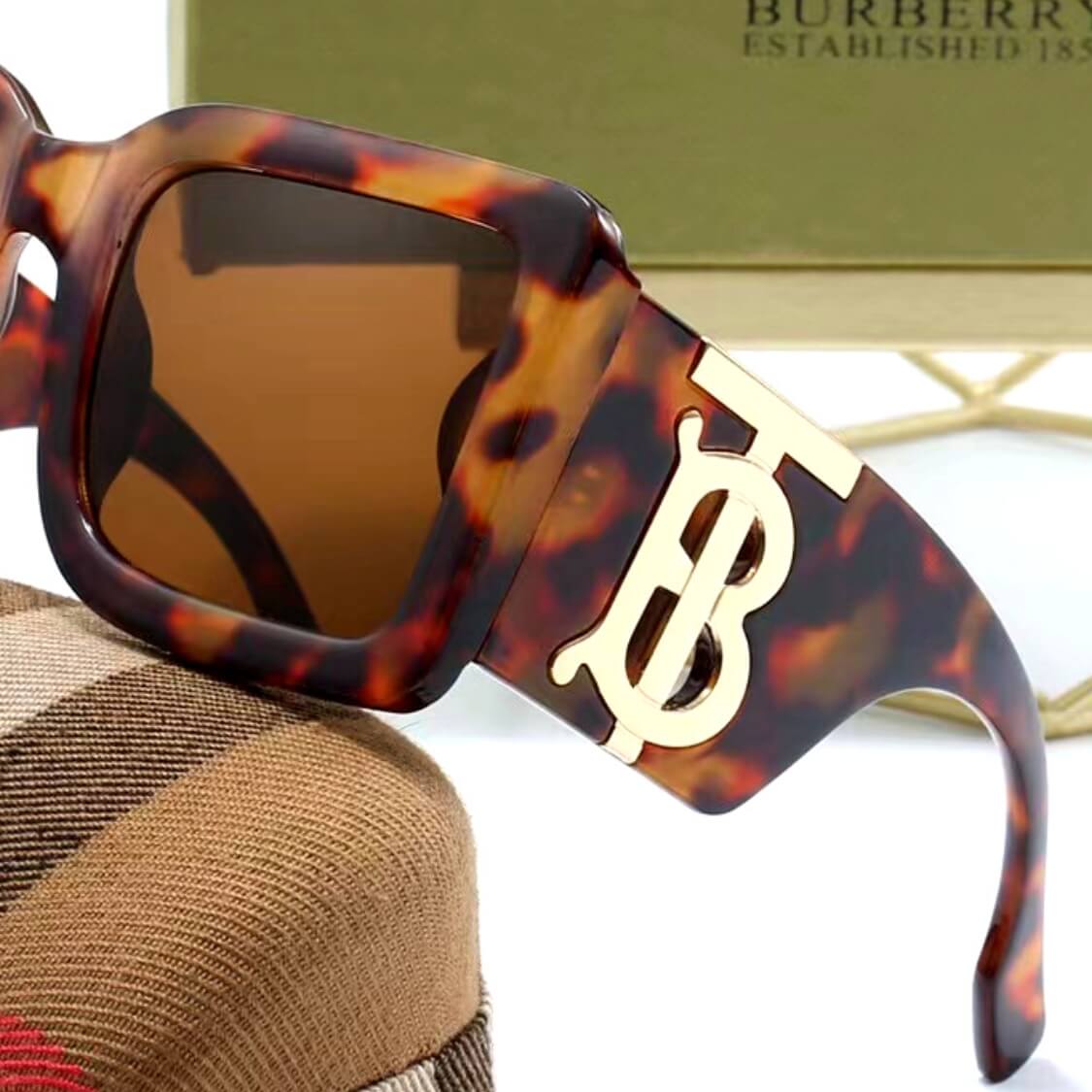Designer Oversized UV Sunglasses