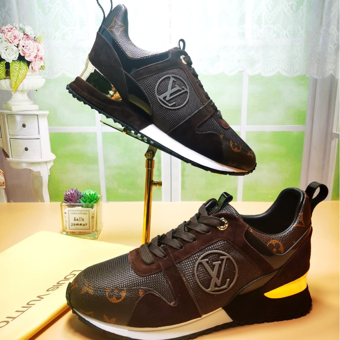 Sneakers