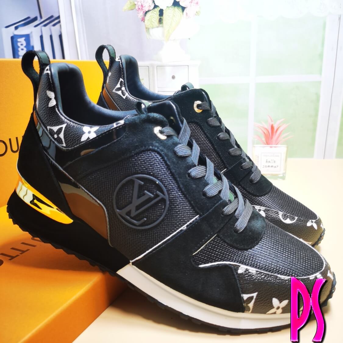 Sneakers