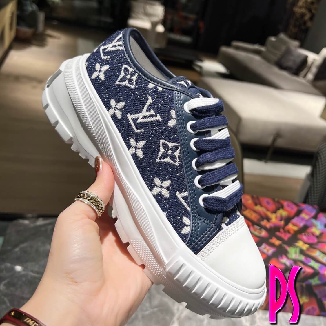 Sneakers
