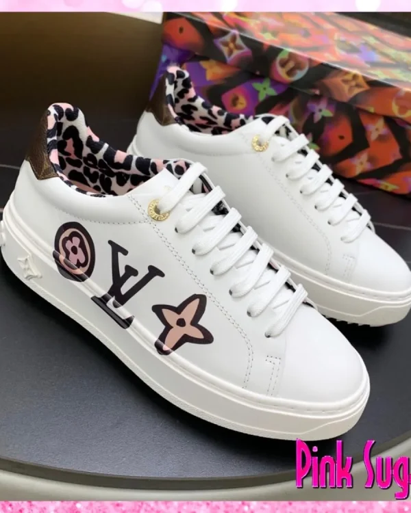 00 Sneakers 4 13
