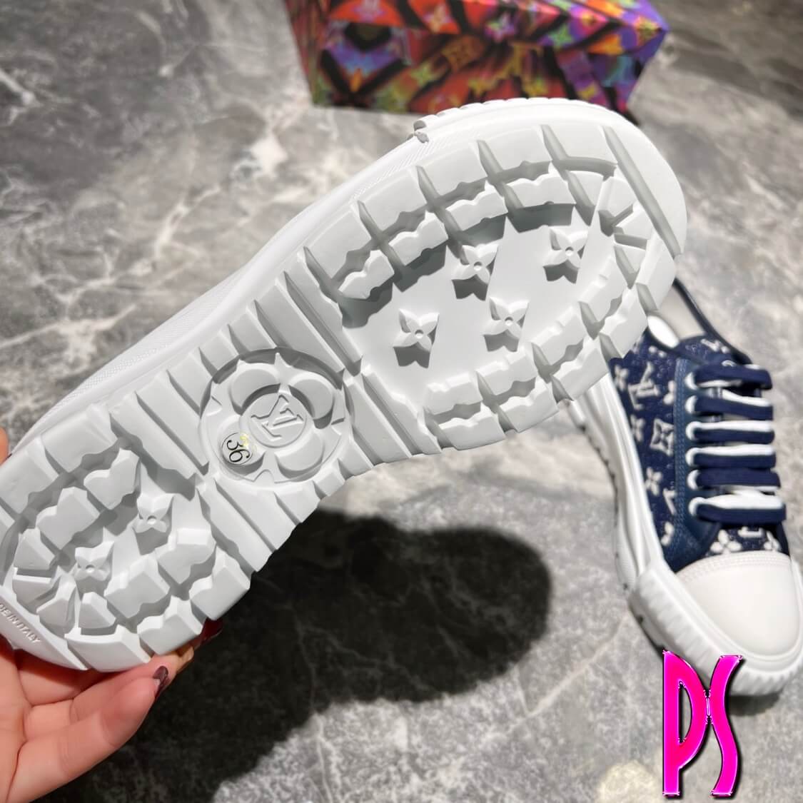Sneakers