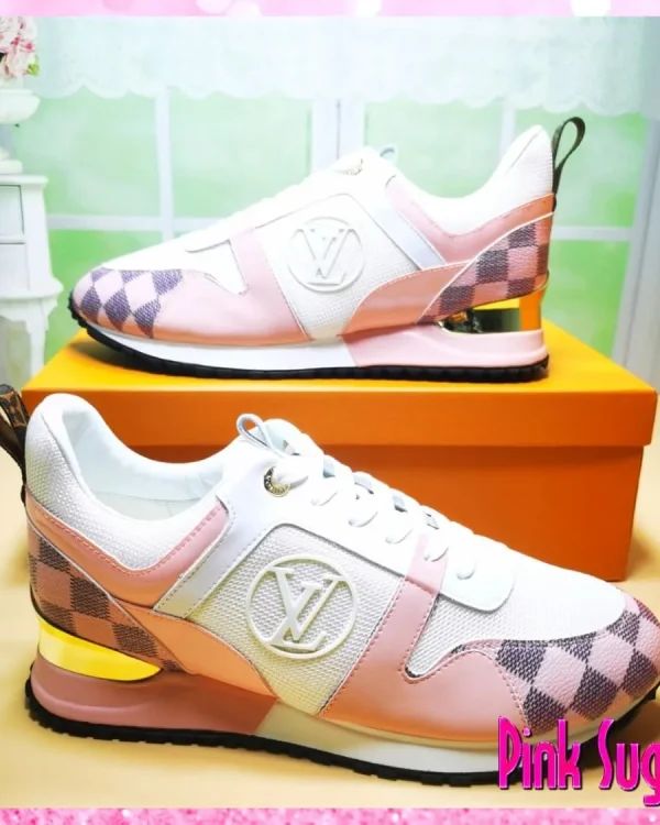 00 Sneakers 4 2