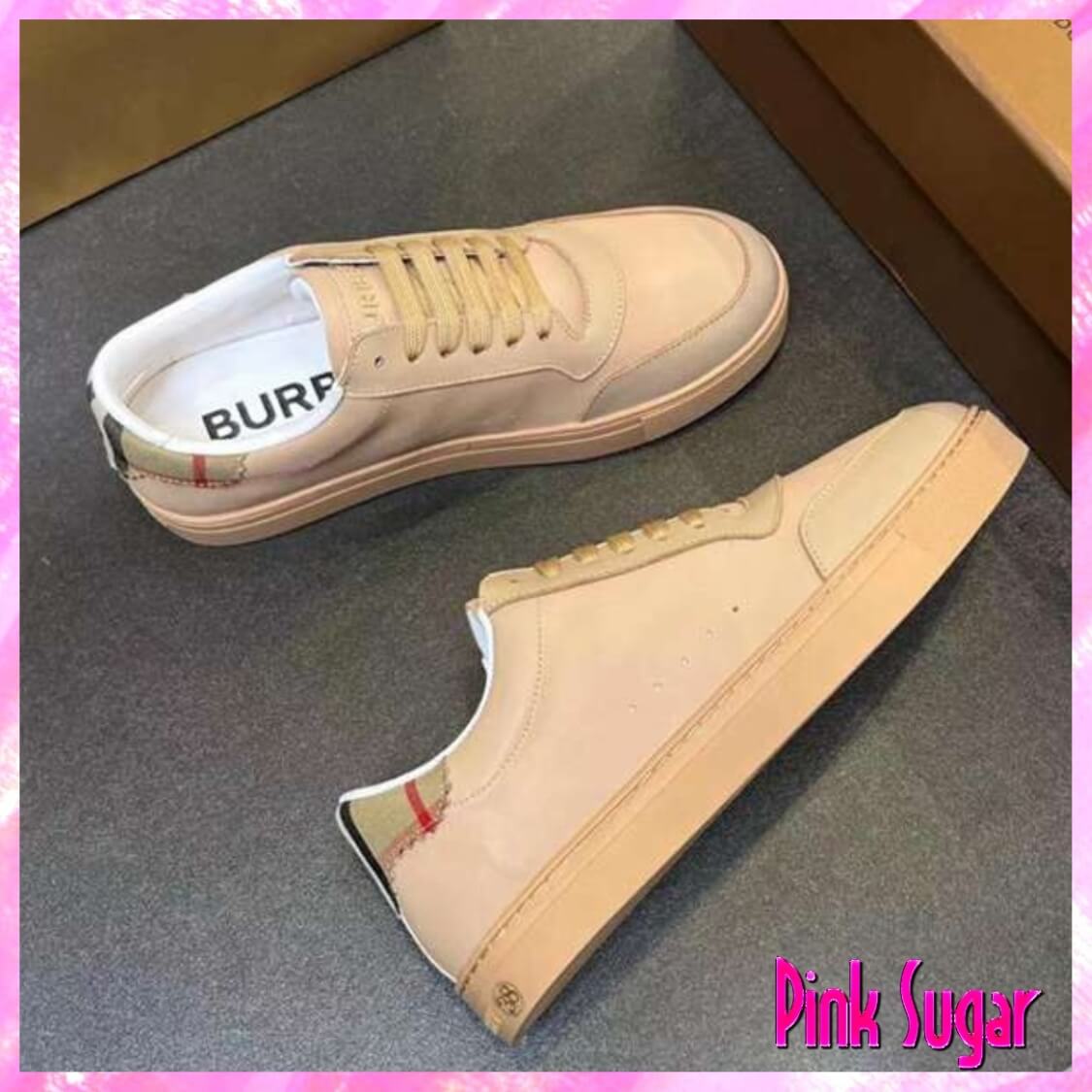 Burberry Sneakers Beige