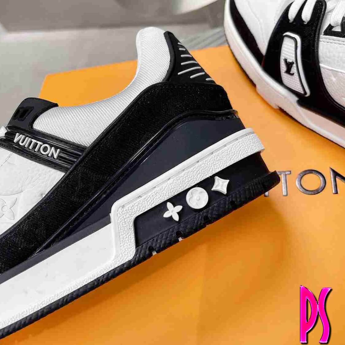 Louis Vuitton Trainer Sneaker Black