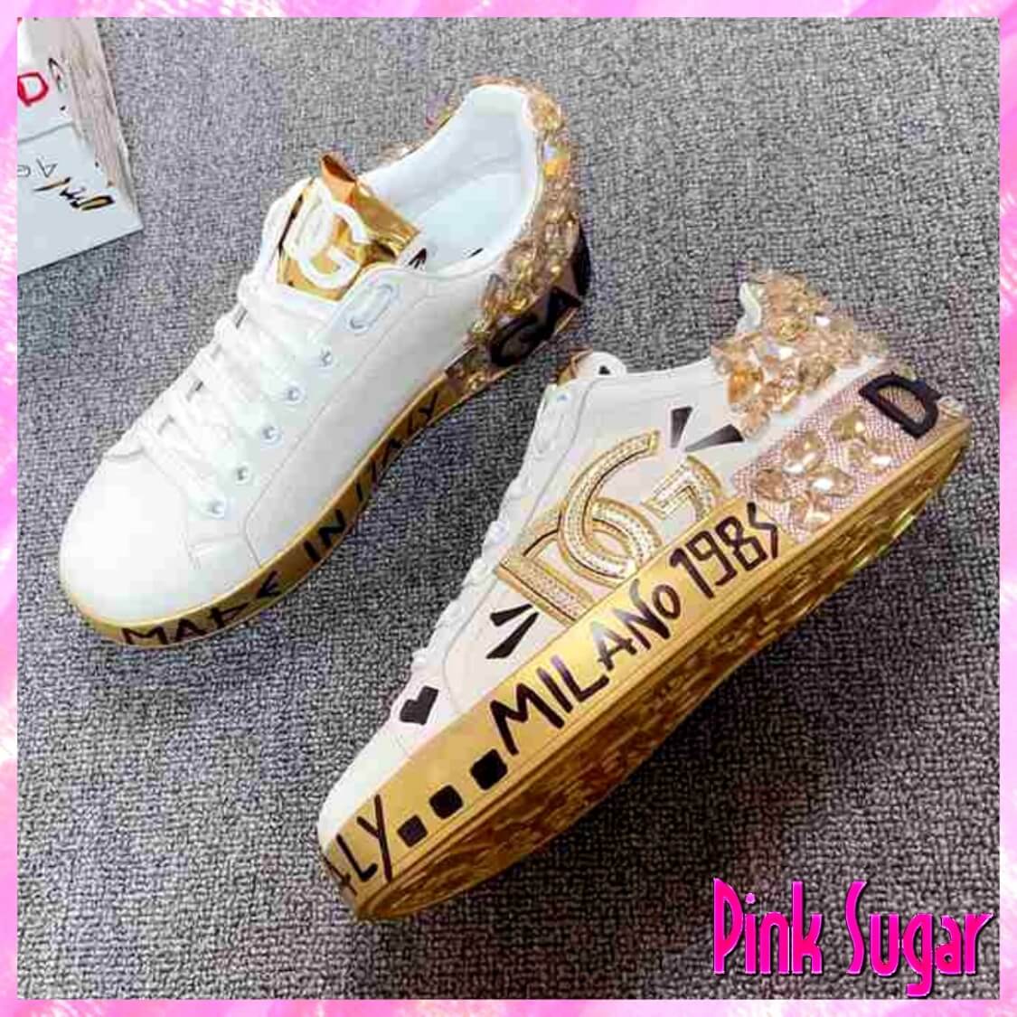 Street Fashion Sneakers