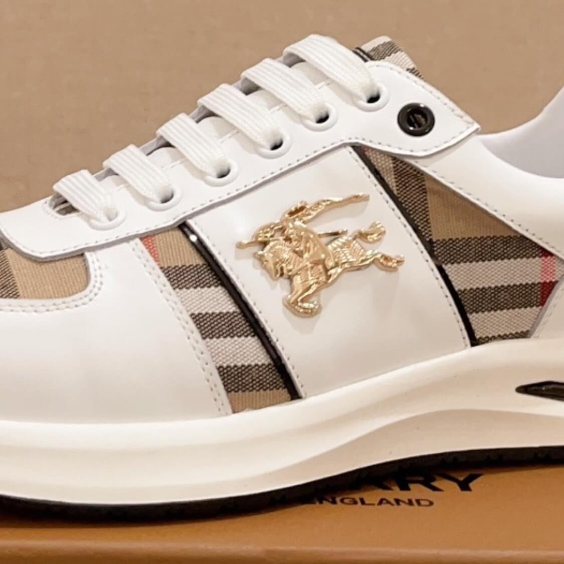 Gold Charm Plaid Sneakers 