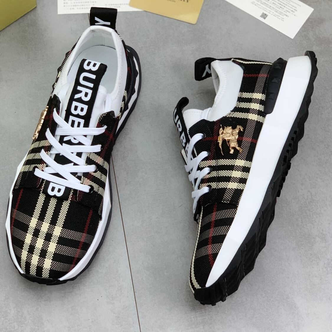 Plaid Check Low Top Sneakers 