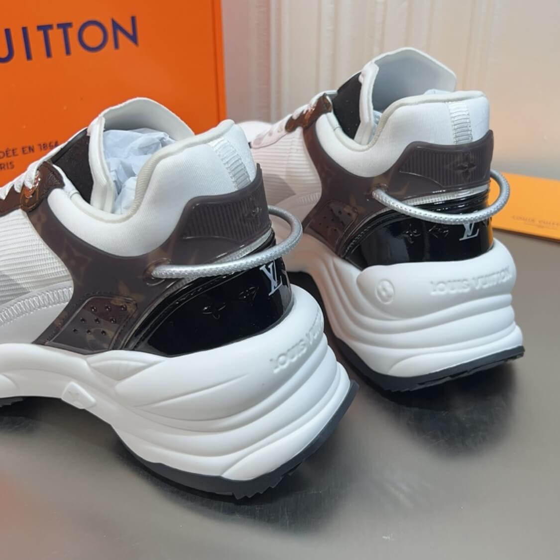 Run 55 Sneaker 