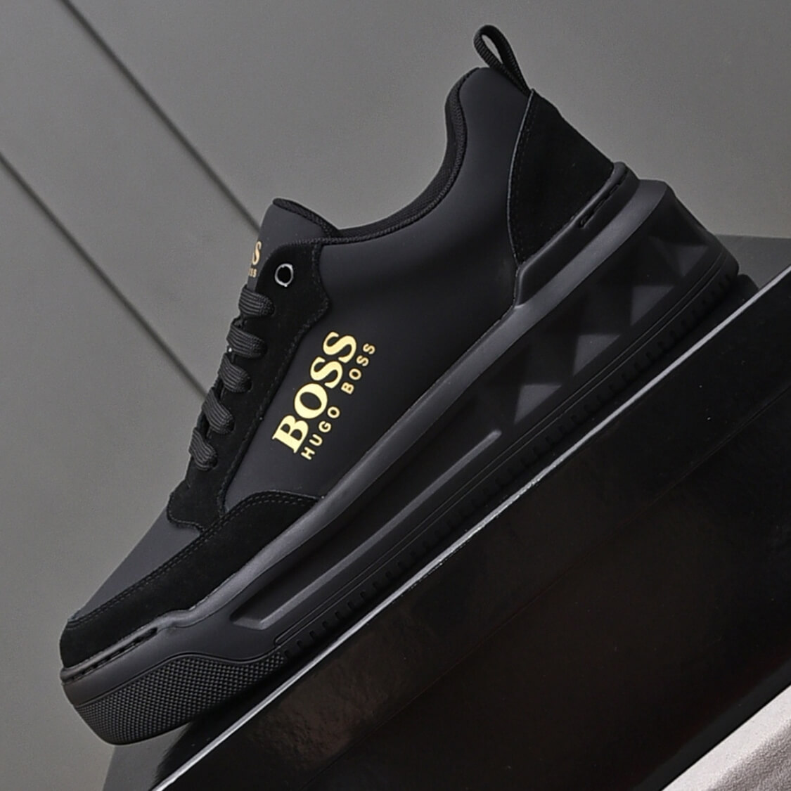 Courtside Tennis Sneakers