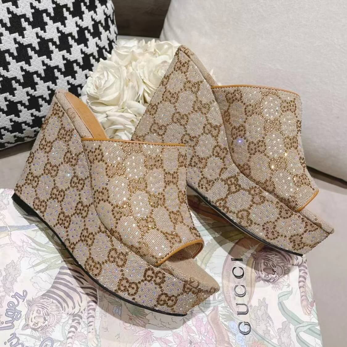 Crystal Web G Wedge Sandals 