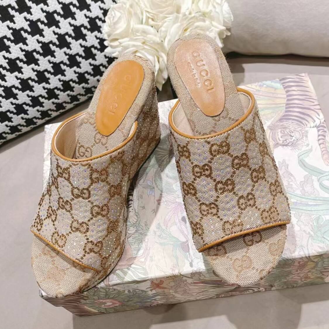 Crystal Web G Wedge Sandals 