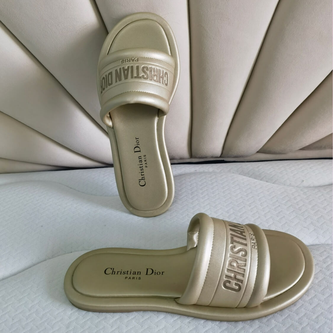 Comfort Everyday D Slides 