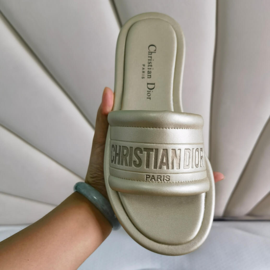 Comfort Everyday D Slides 