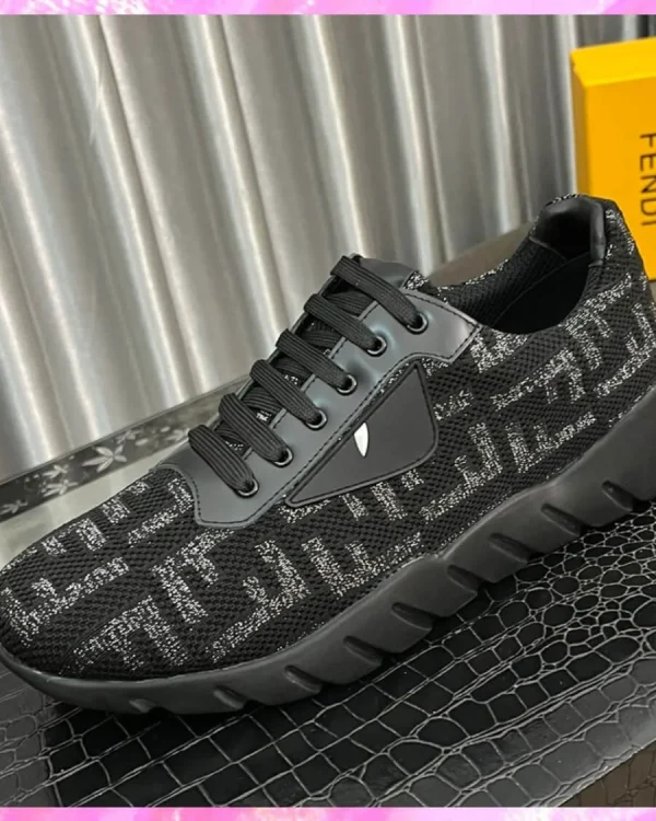 Flow Logo Low-Top Sneakers