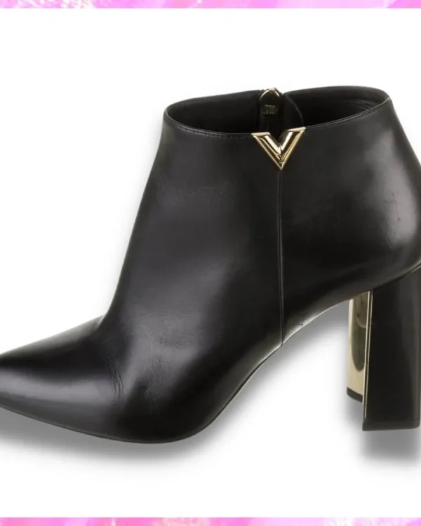 Gold V Leather Low Top Ankle Boots