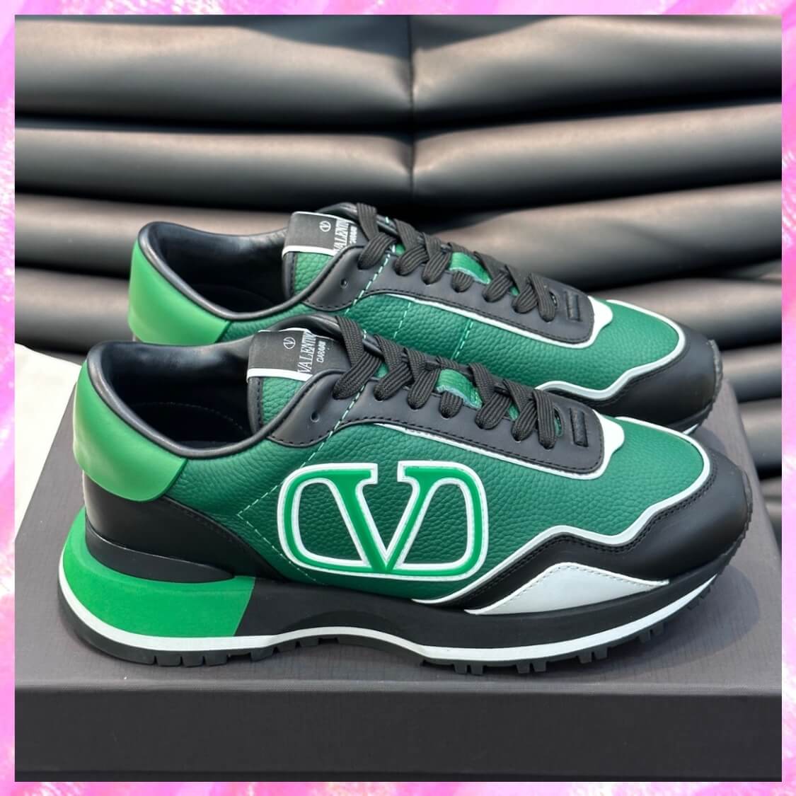 Low Top Leather Sneakers 