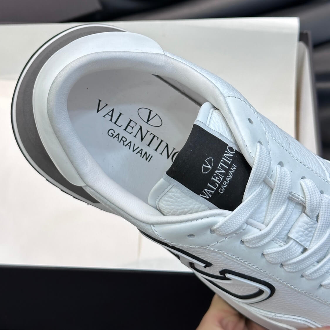 Low Top Leather Sneakers 