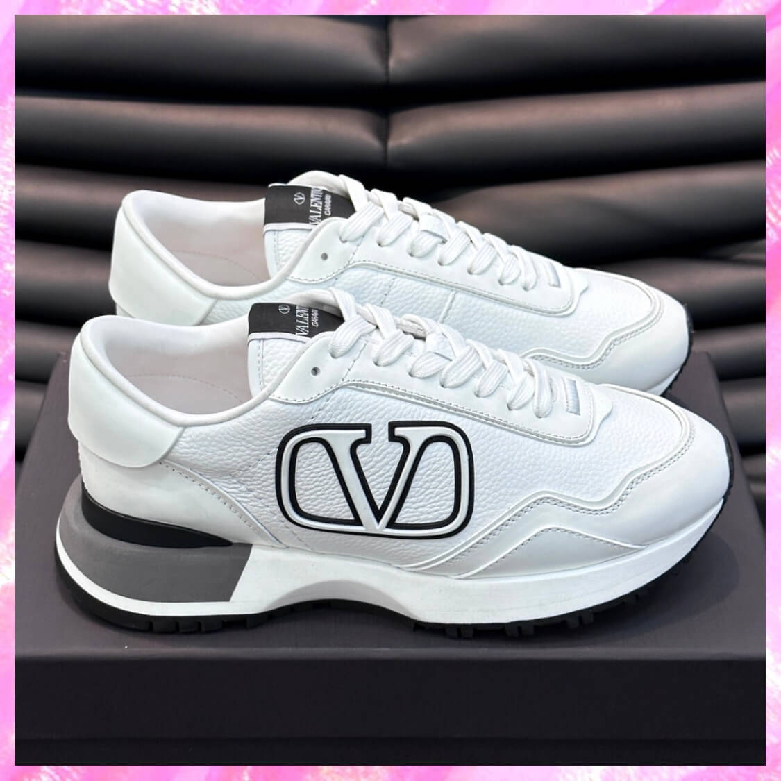 Low Top Leather Sneakers 