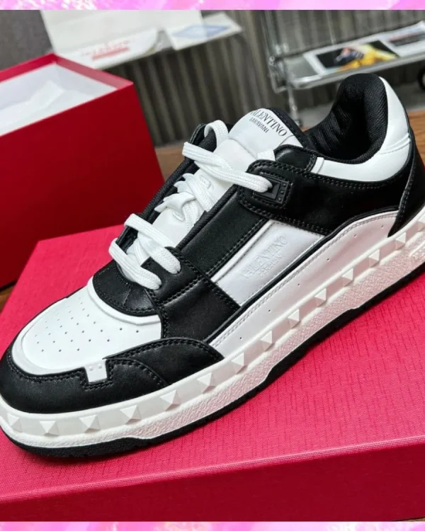 Low Top Leather Trainer Sneakers