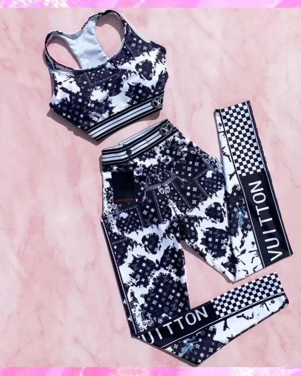 Monogram Logo Dri Fit Yoga Set