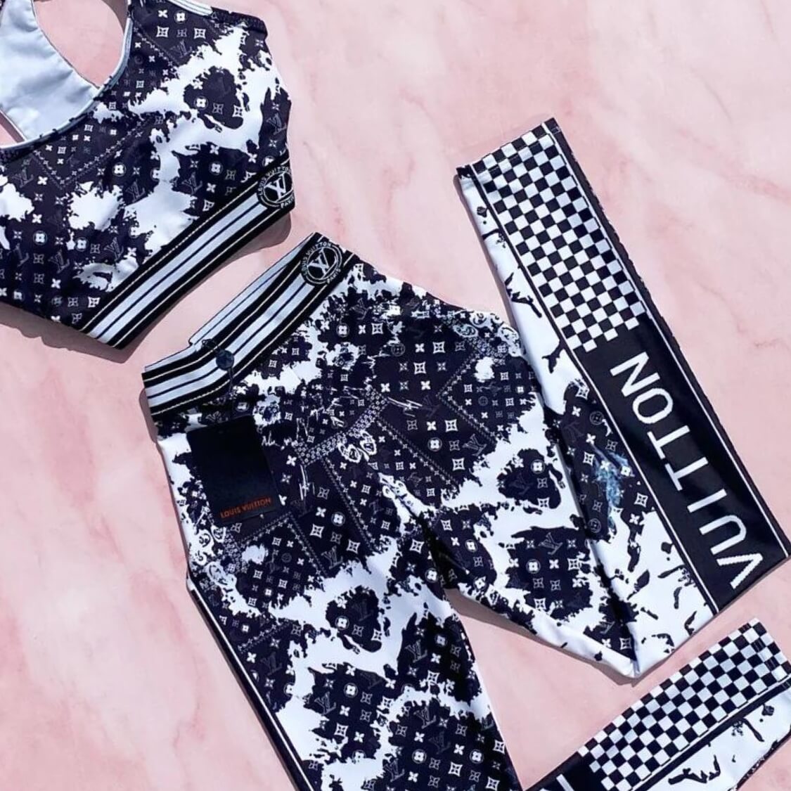 Monogram Logo Dri Fit Yoga Set 