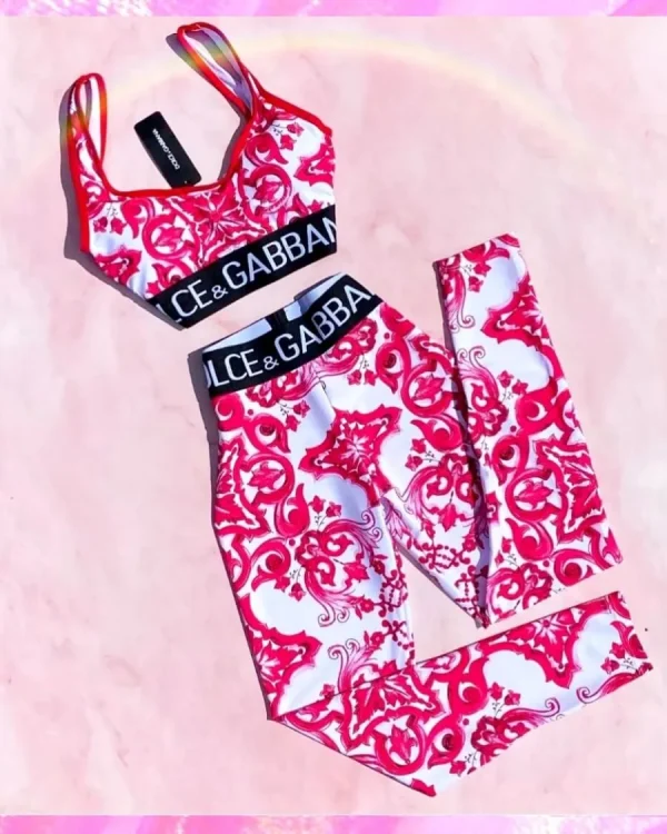 Monogram Logo Dri Fit Yoga Set