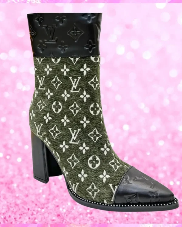 Monogram Pointed Leather Fabric Boots In Olive