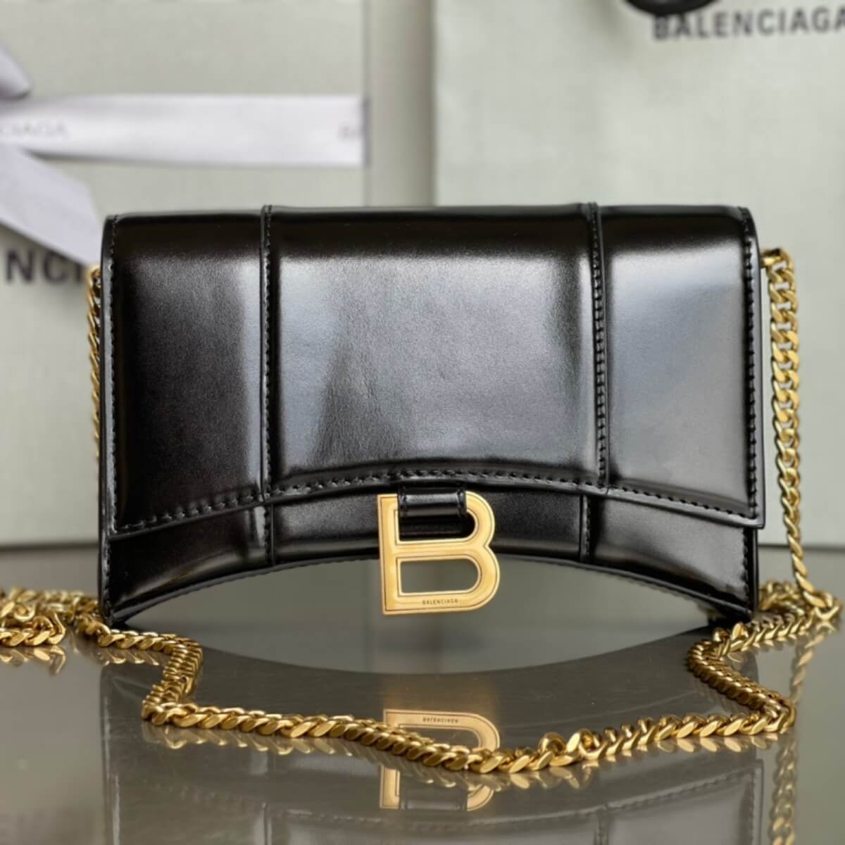 Balenciaga Smooth Hourglass Chain Handbag ®Pink Sugar Fashion