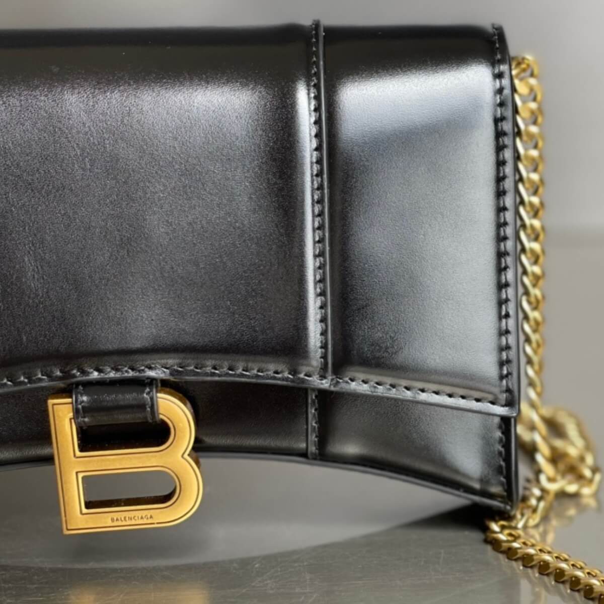Balenciaga Designer Smooth Hourglass Chain Handbag, Balenciaga Handbag, Designer Handbag, Cheap Designer Handbag, Designer Handbag