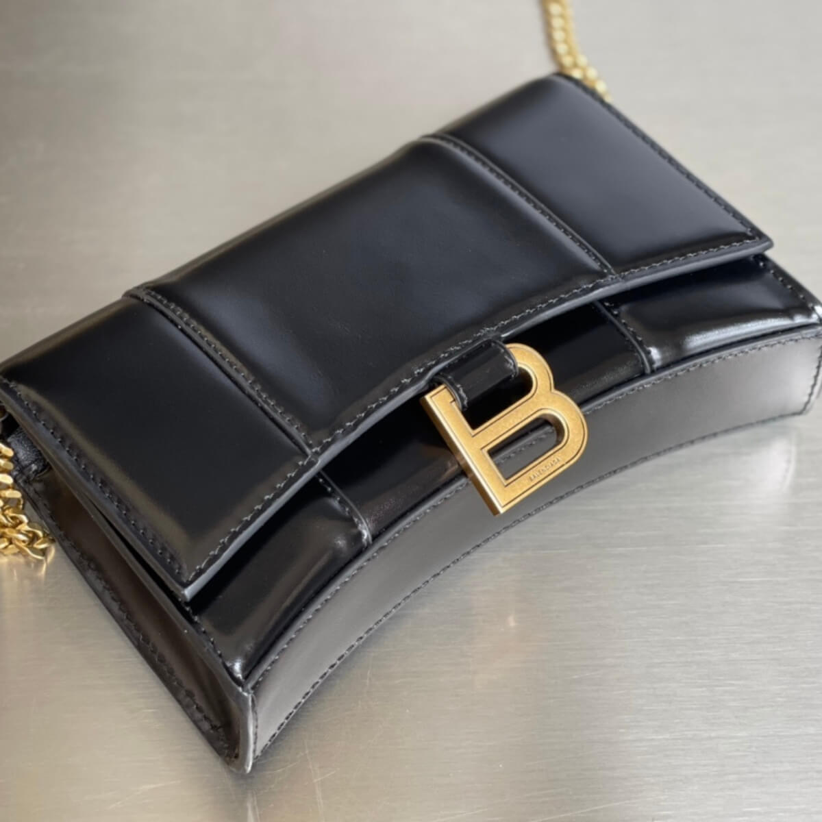 Balenciaga Smooth Hourglass Chain Handbag ®Pink Sugar Fashion