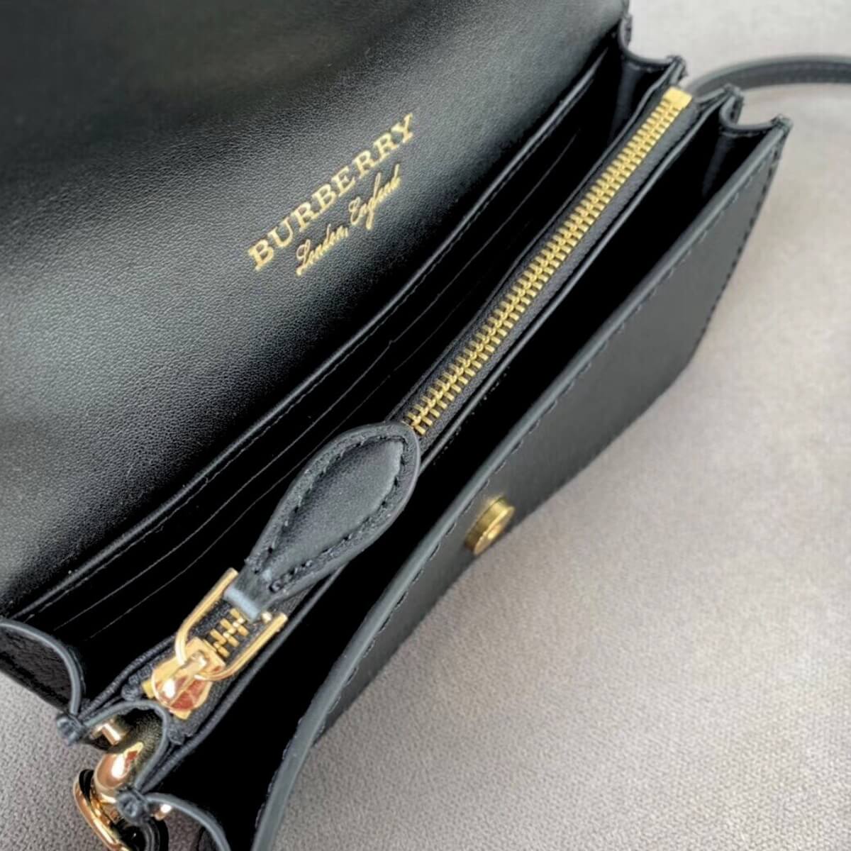 Burberry Designer House Check Bridle Madison Buckle Bag, Burberry Handbag, Designer Handbag, Cheap Designer Handbag, Designer Handbag