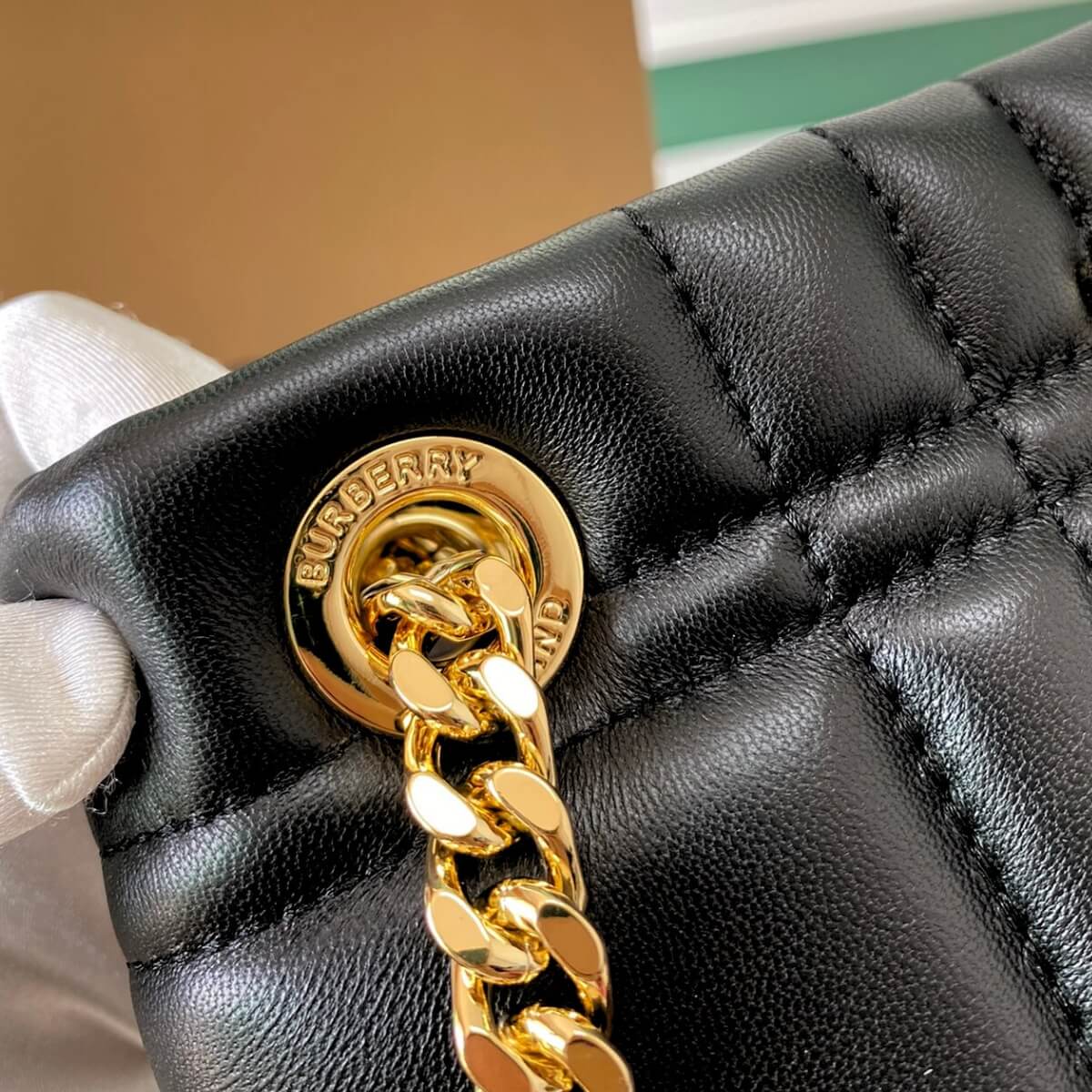 Burberry Designer Lola Quilted Leather Bucket Bag, Burberry Handbag, Designer Handbag, Cheap Designer Handbag, Designer Handbag