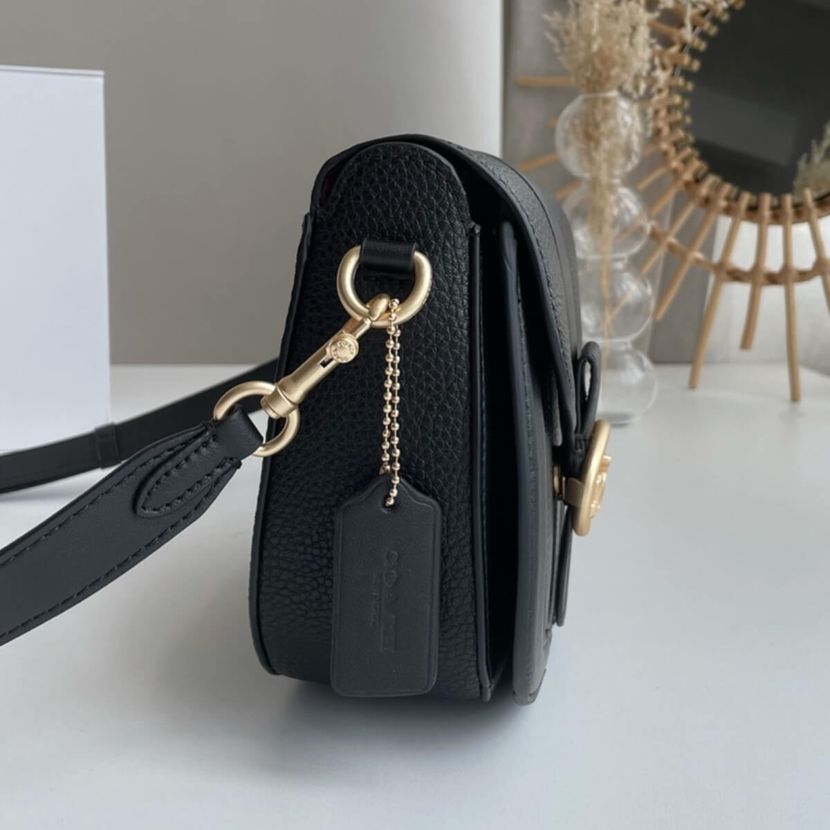 Coach Designer Kat Saddle Bag 20, Coach Handbag, Designer Handbag, Cheap Designer Handbag, Designer Handbag