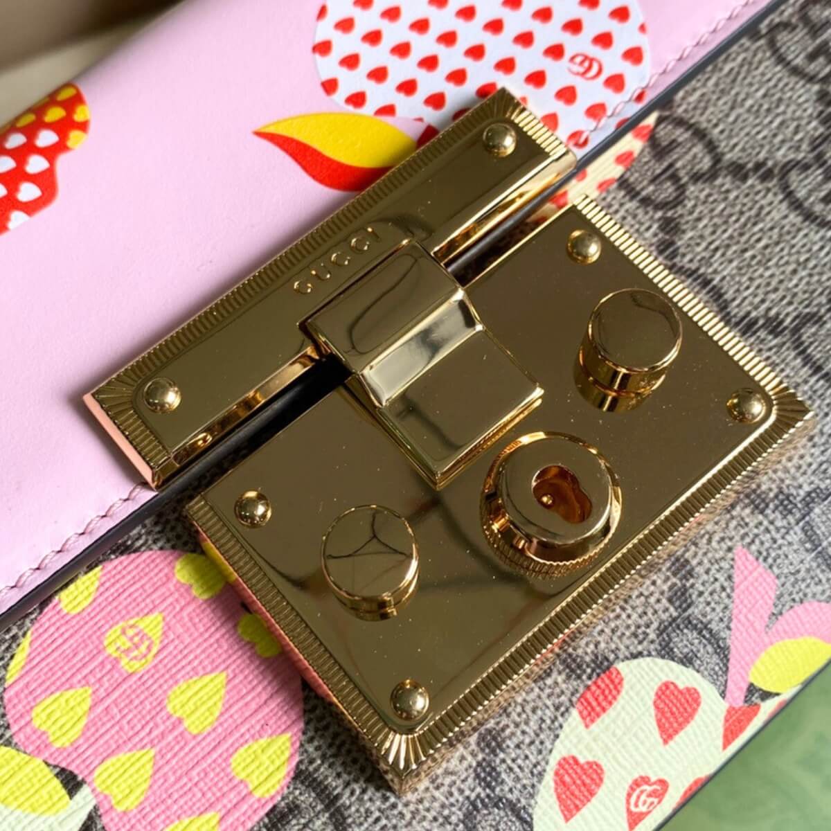 Gucci Designer Apple Print GG Supreme Padlock, Gucci Handbag, Designer Handbag, Cheap Designer Handbag, Designer Handbag