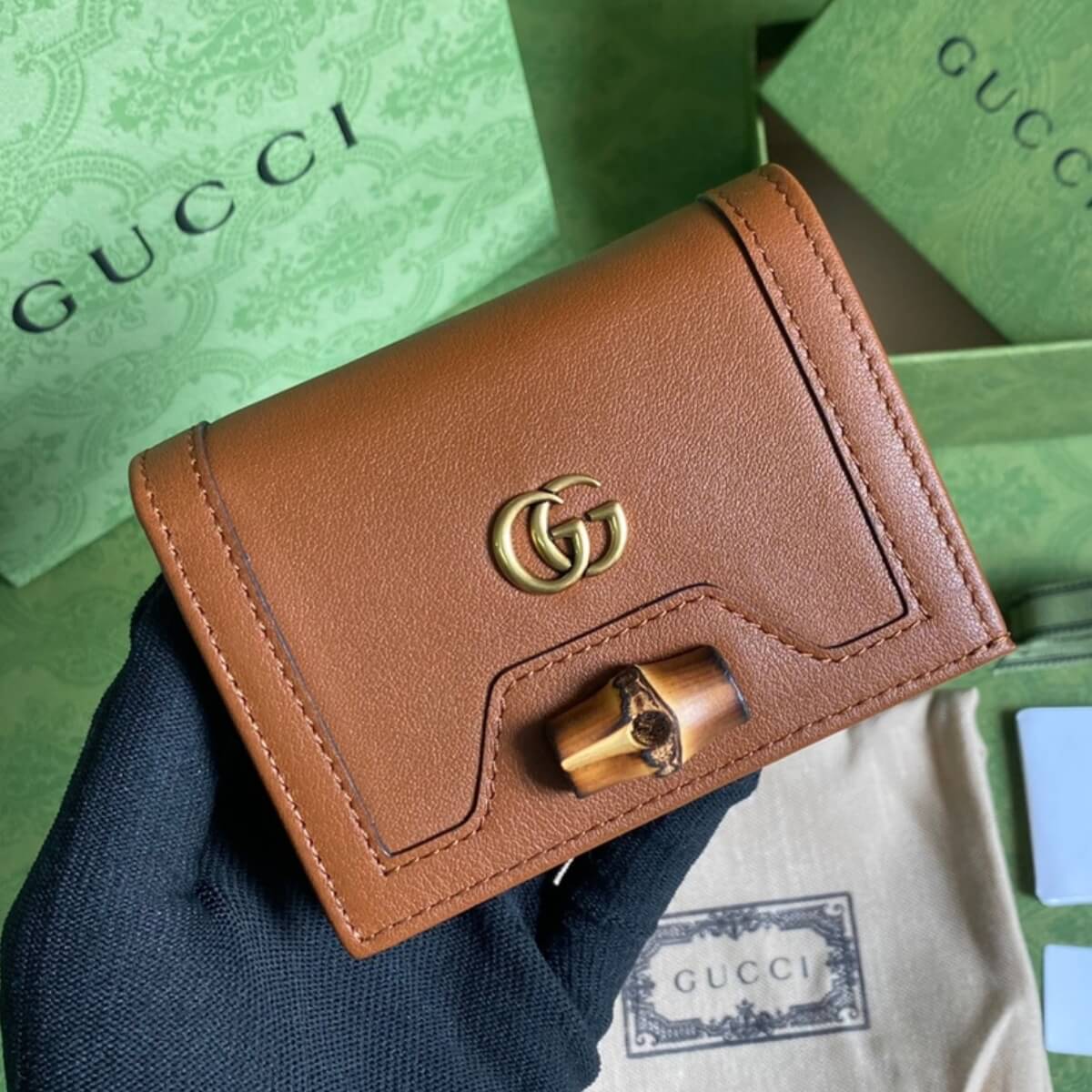 Gucci Designer Double G Leather Compact Wallet, Gucci Handbag, Designer Handbag, Cheap Designer Handbag, Designer Handbag