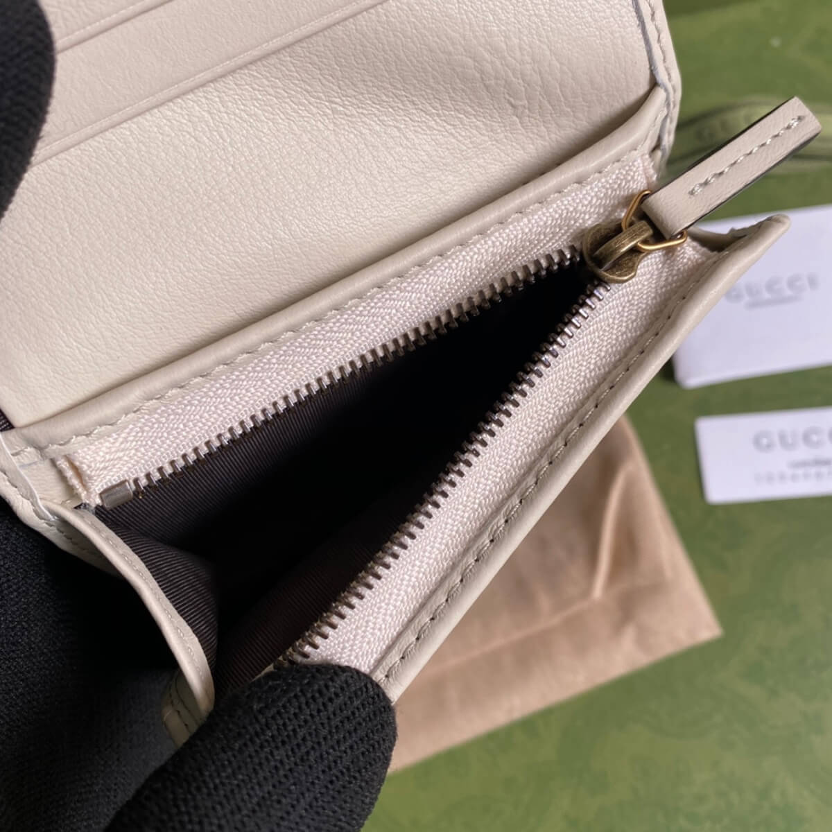 Gucci Designer Double G Leather Compact Wallet, Gucci Handbag, Designer Handbag, Cheap Designer Handbag, Designer Handbag