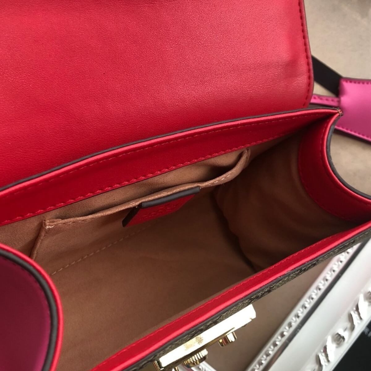 Gucci Designer Padlock Small Shoulder Bag, Gucci Handbag, Designer Handbag, Cheap Designer Handbag, Designer Handbag