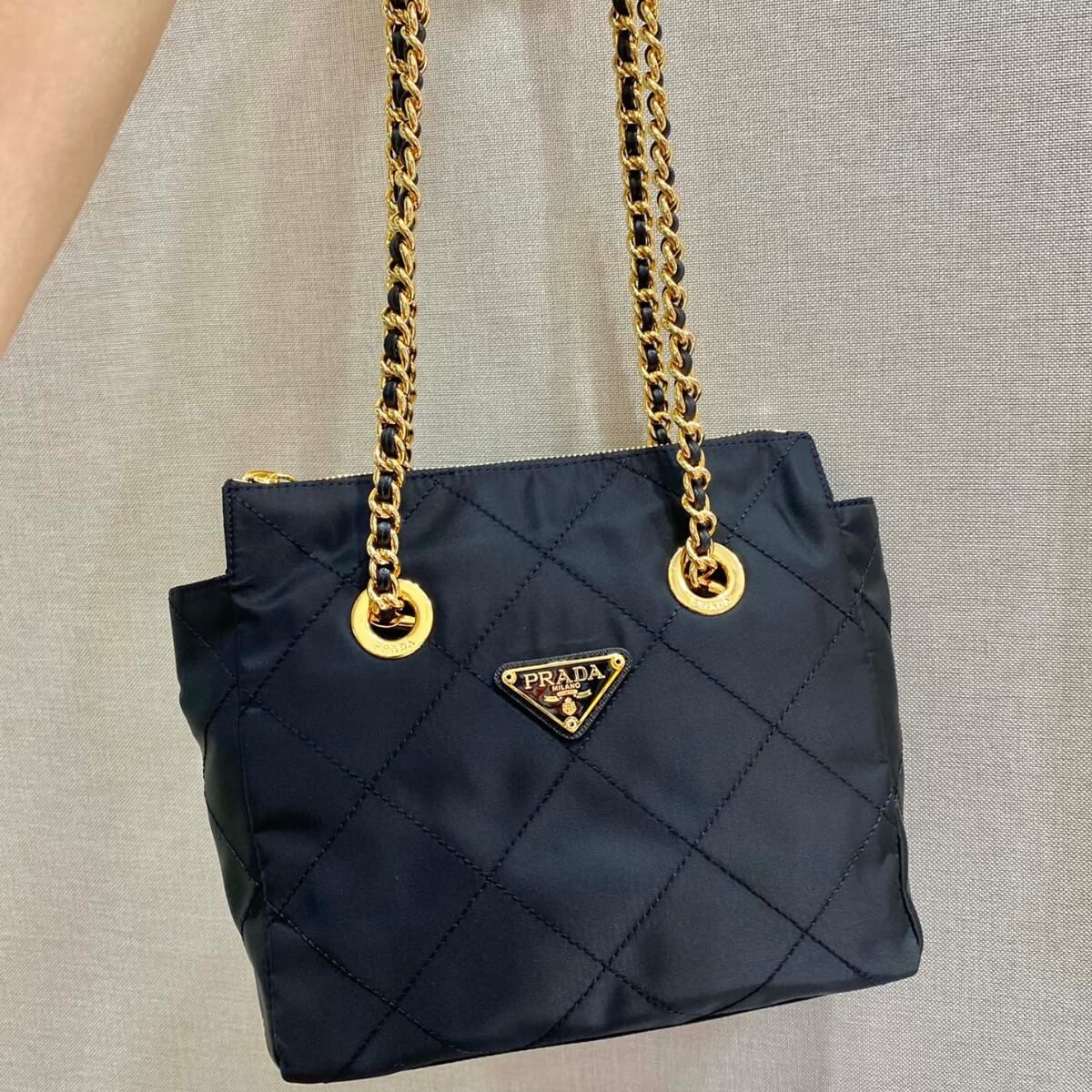 Prada Designer Small Re-Edition Chaîne Nylon Tote Bag, Prada Handbag, Designer Handbag, Cheap Designer Handbag, Designer Handbag