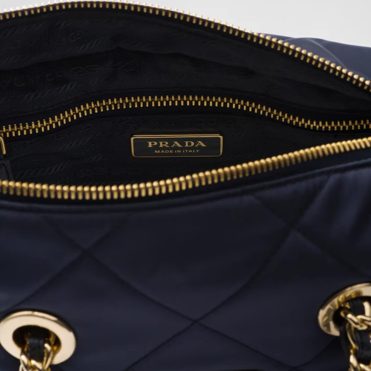 Prada Designer Small Re-Edition Chaîne Nylon Tote Bag, Prada Handbag, Designer Handbag, Cheap Designer Handbag, Designer Handbag