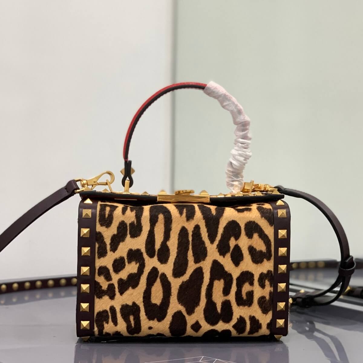 Valentino Designer Rockstud Alcove Box Shoulder Bag, Valentino Handbag, Designer Handbag, Cheap Designer Handbag, Designer Handbag