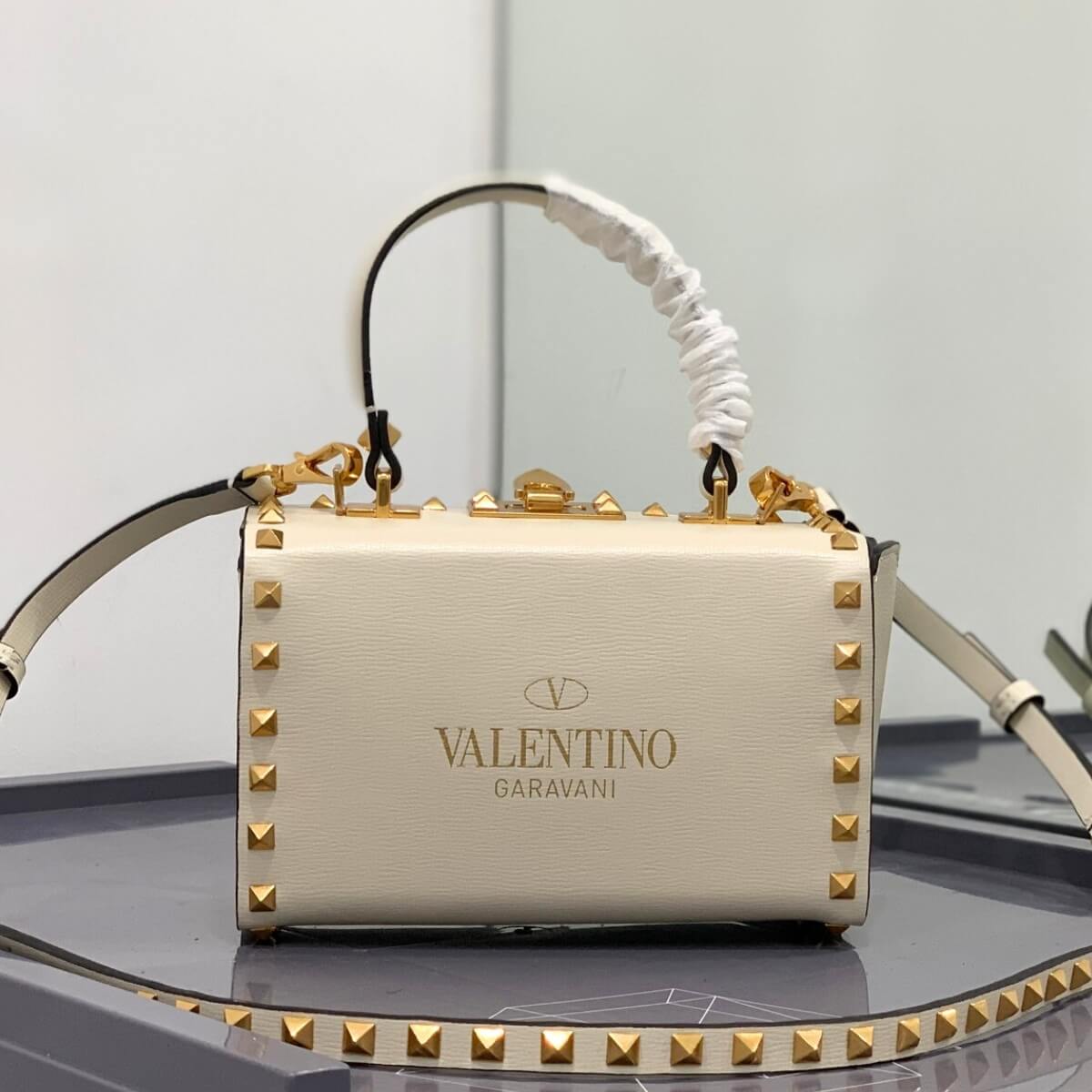 Valentino Designer Rockstud Alcove Box Shoulder Bag, Valentino Handbag, Designer Handbag, Cheap Designer Handbag, Designer Handbag