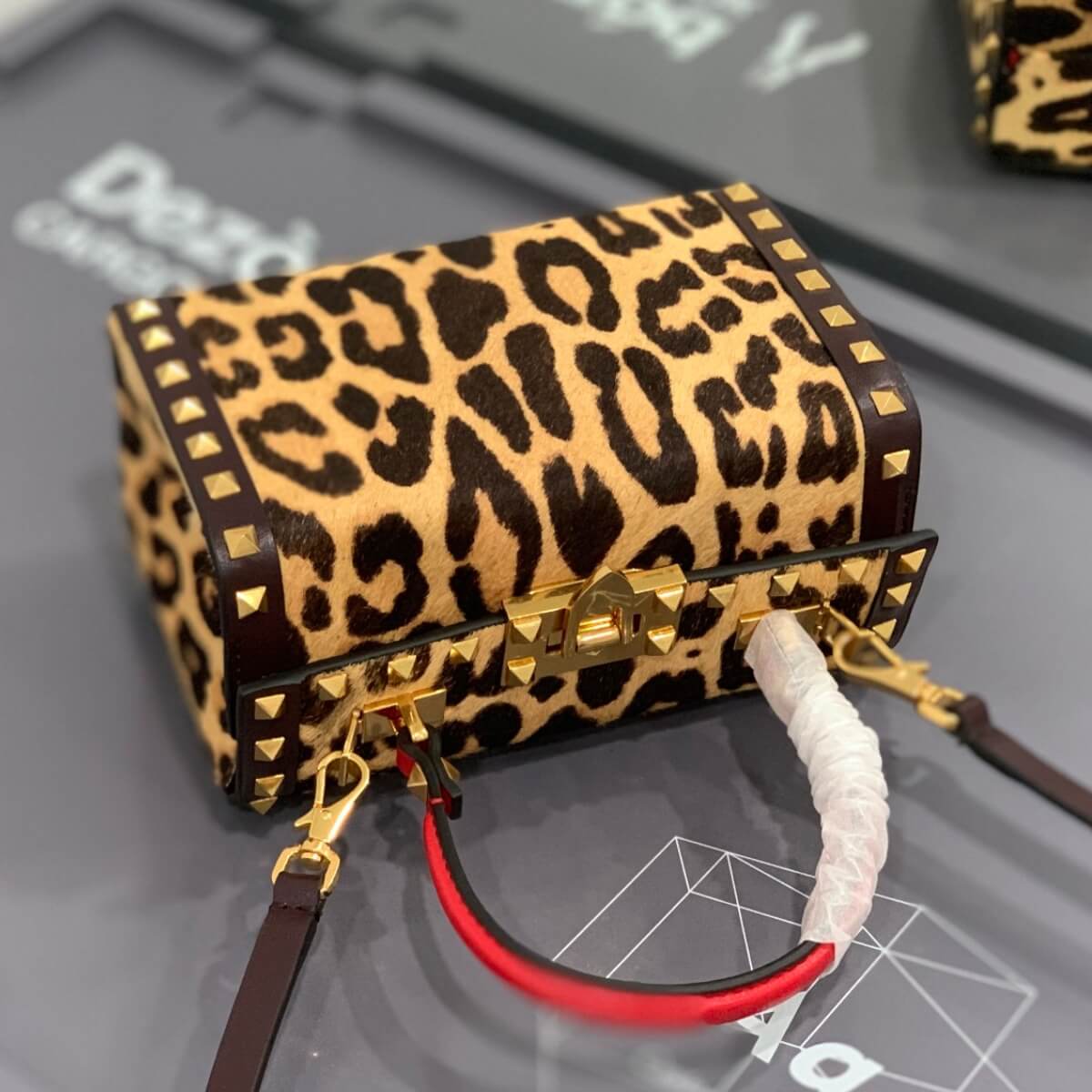 Valentino Designer Rockstud Alcove Box Shoulder Bag, Valentino Handbag, Designer Handbag, Cheap Designer Handbag, Designer Handbag
