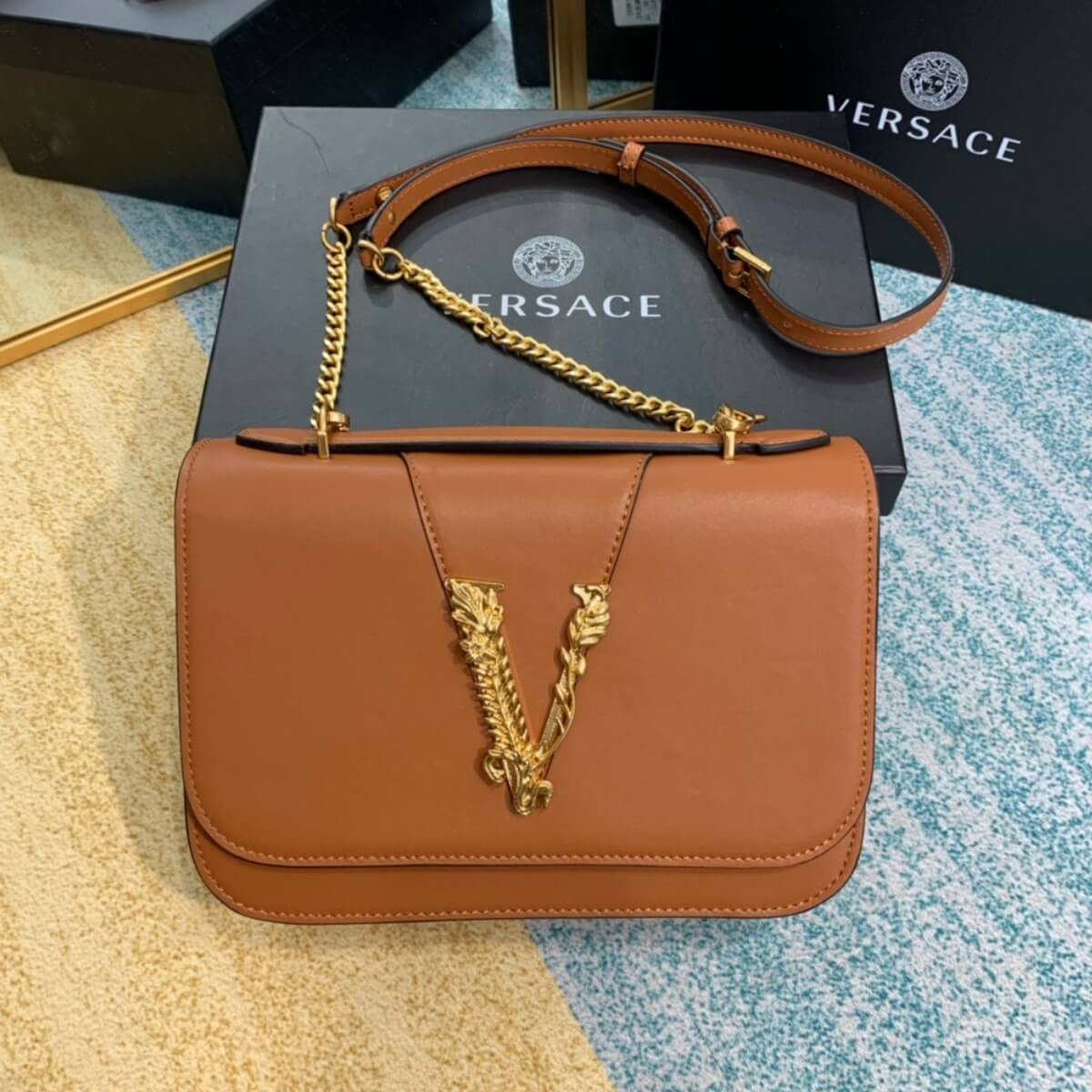 Versace Designer V Virtus Handbag, Versace Handbag, Designer Handbag, Cheap Designer Handbag, Designer Handbag